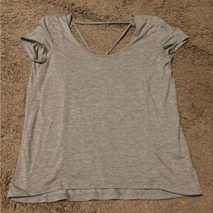 ALO Yoga Heather Gray Short Sleeve Tee